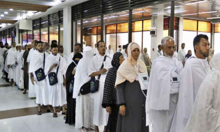 79,100 Bangladeshi Hajj pilgrims return as flights conclude