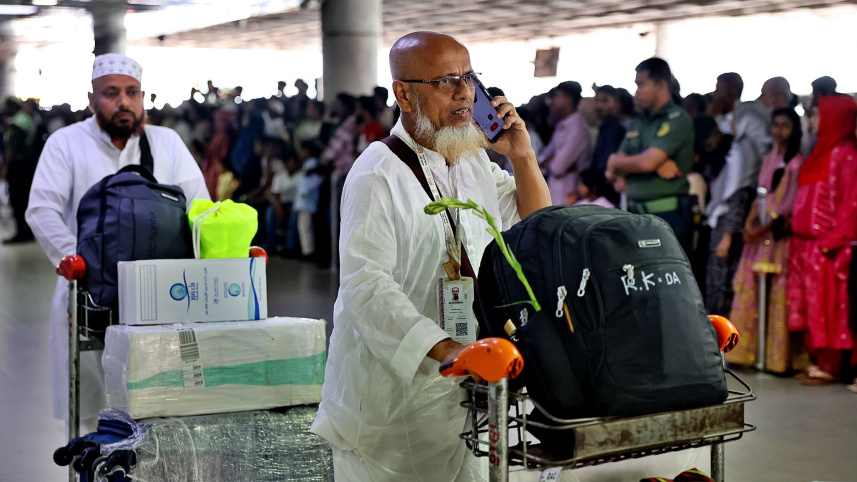 60,588 Bangladeshi Hajj pilgrims return home