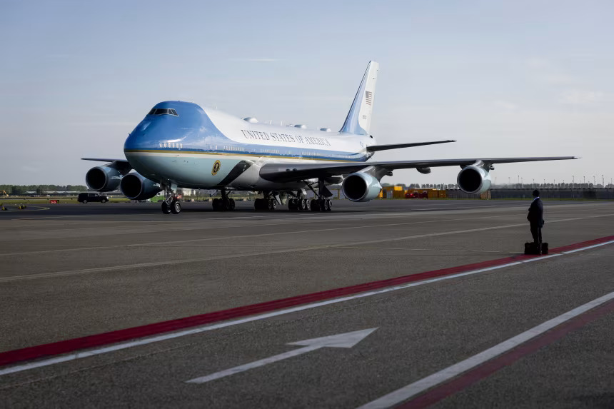 White House staff bids farewell to planes used as Air Force One for more than 35 years