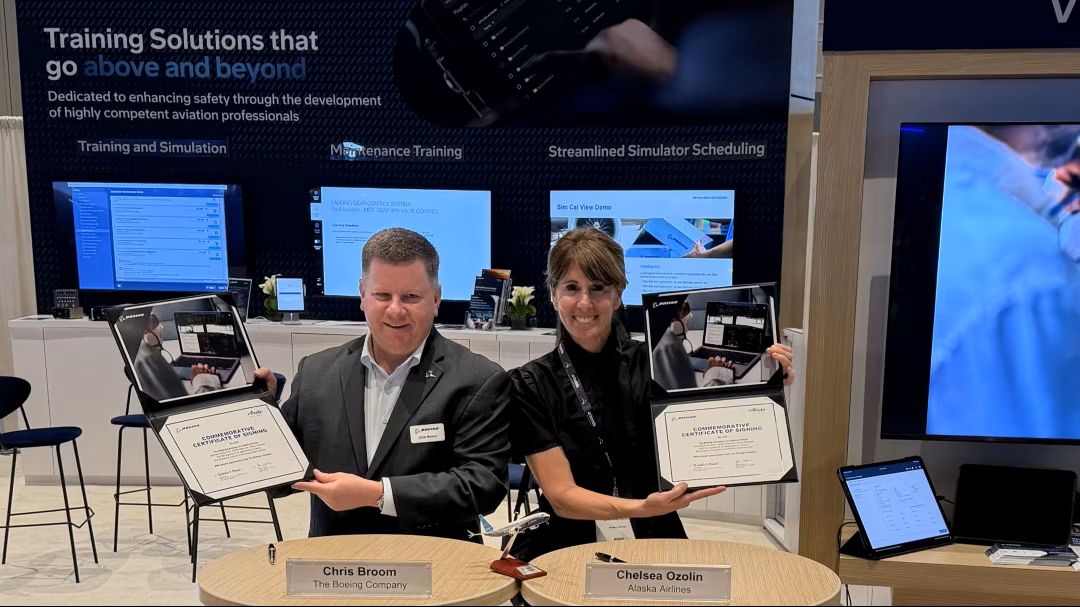 Boeing, Alaska Airlines expand pilot training with Virtual Airplane platform