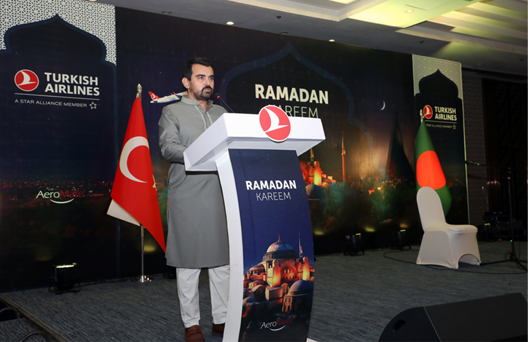 Turkish Airlines hosts grand iftar in Dhaka